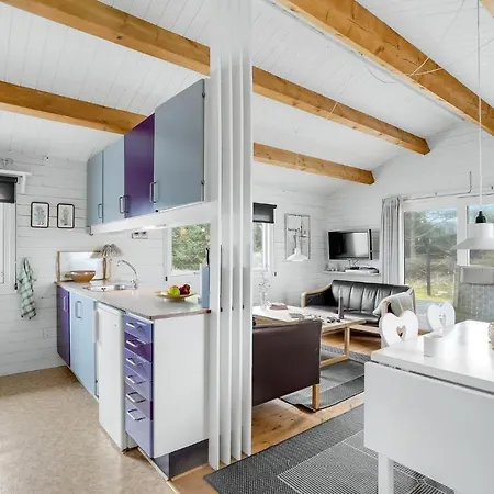 Feriehus 2 Bedroom Beautiful In *