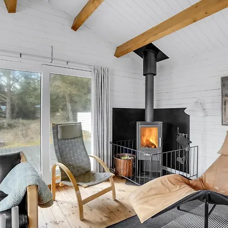 2 Bedroom Beautiful In *