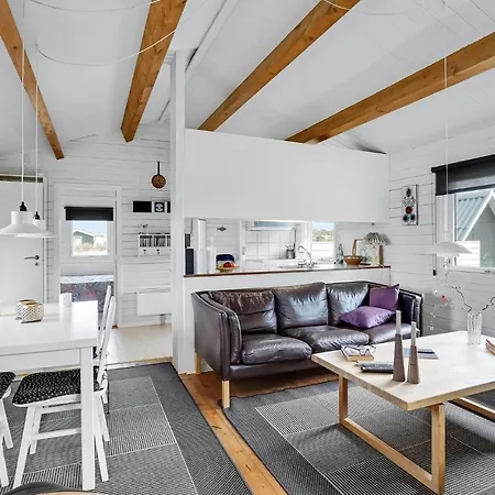 2 Bedroom Beautiful In Thisted