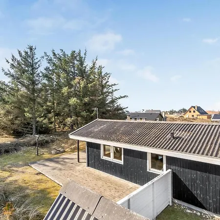 Feriehus 2 Bedroom Beautiful In *