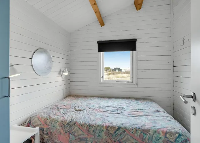 2 Bedroom Beautiful In *